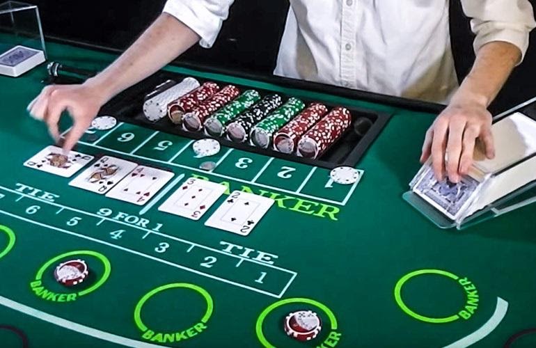 Tìm hiểu về bài Baccarat  